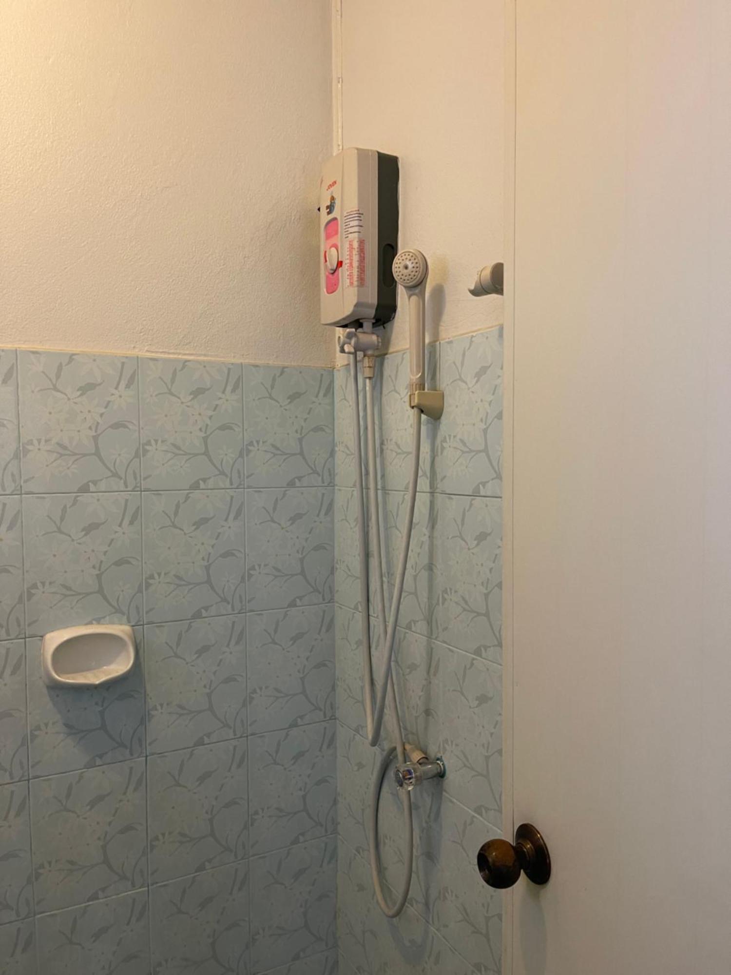 Jj Guesthouse Chiang Mai Dış mekan fotoğraf