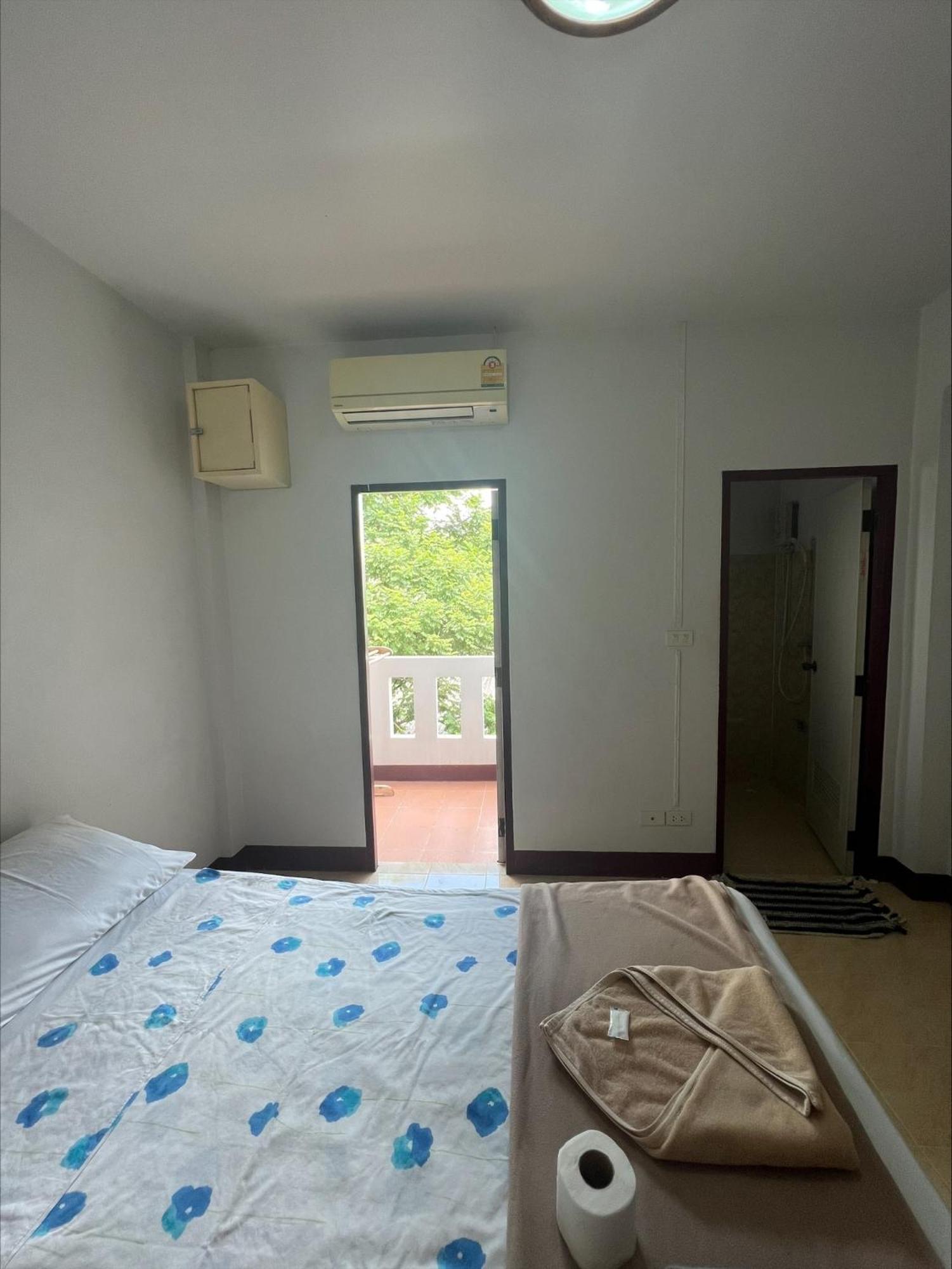 Jj Guesthouse Chiang Mai Dış mekan fotoğraf